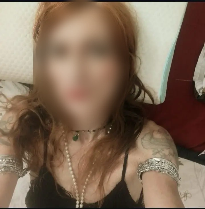 Cherche amant généreux et discret