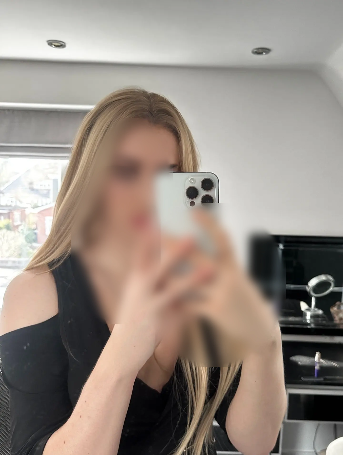 LauraCherry93