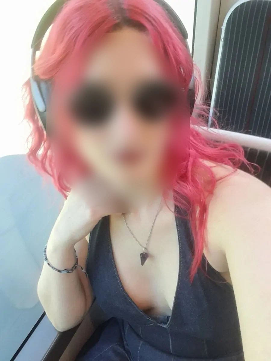 Cherche homme discret pour plan cul à Hasnon