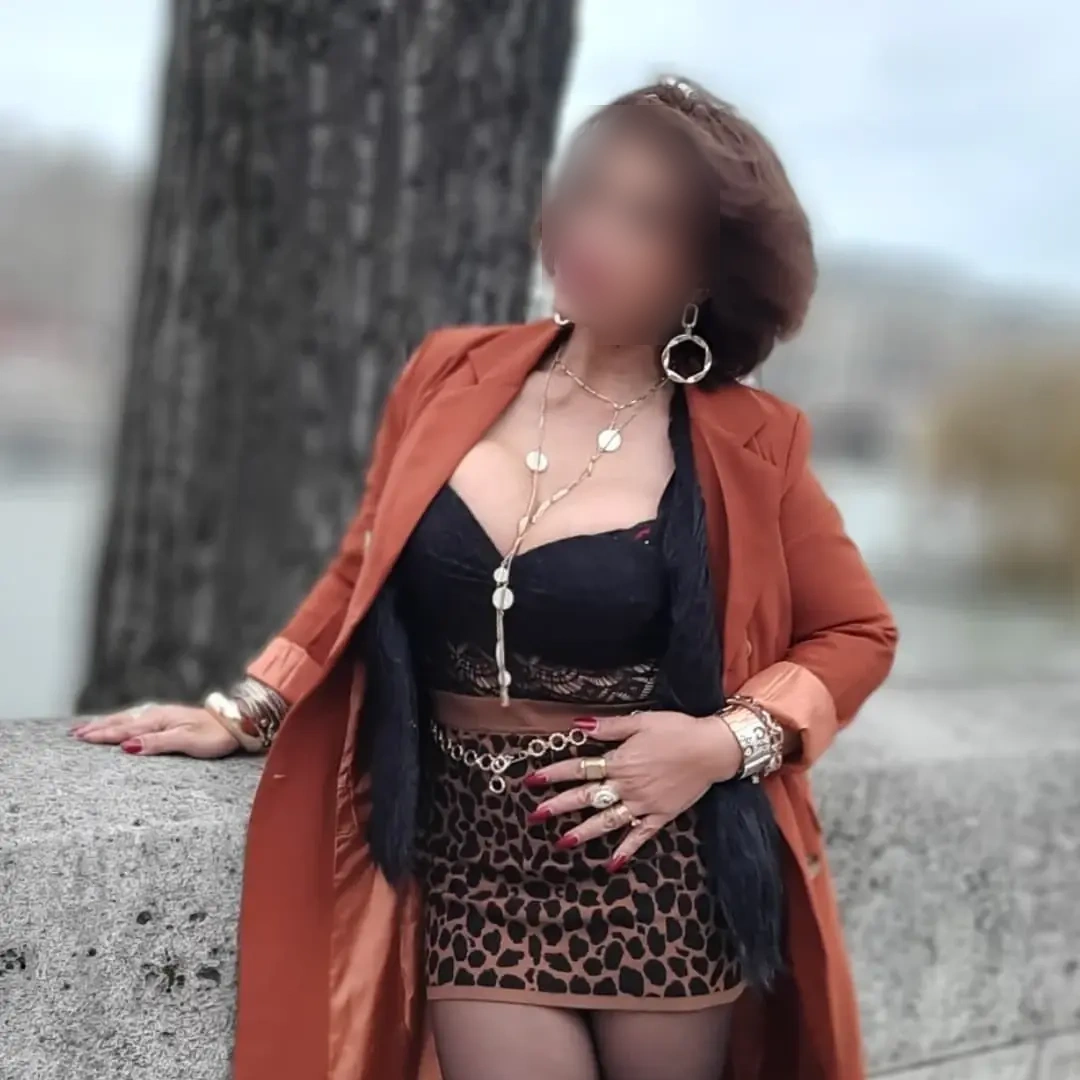 Trans féminine cherche aventure à Compiègne